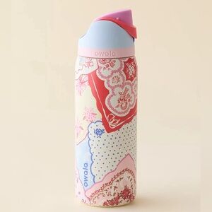 Owala Hankies Handkerchief Bows Paisley Red Pink Blue UO 32oz Water Bottle Rose